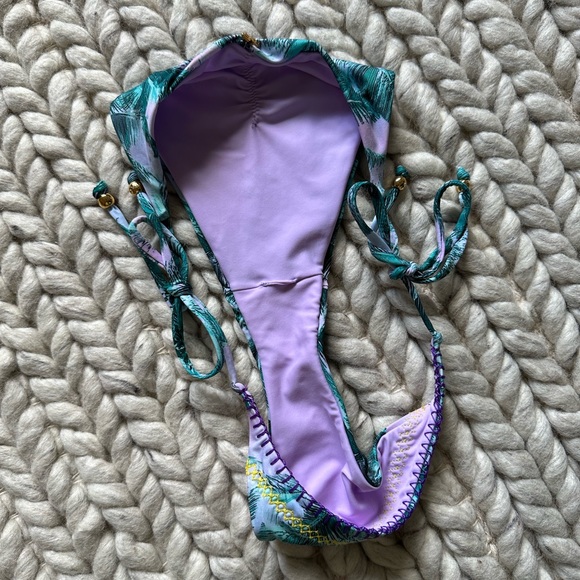 PilyQ Women's Mai Tai Stitched Gypsy Halter Top & Reversible Teeny Bikini Bottom - Picture 16 of 16